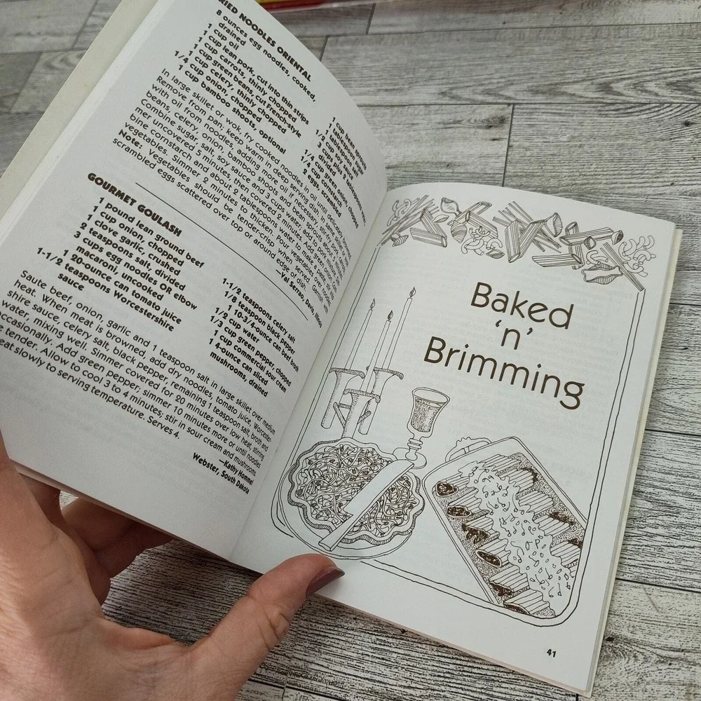 Pasta‎ Please 1990 Cookbook Booklet Reiman Recipes 90s Comfort-Core
